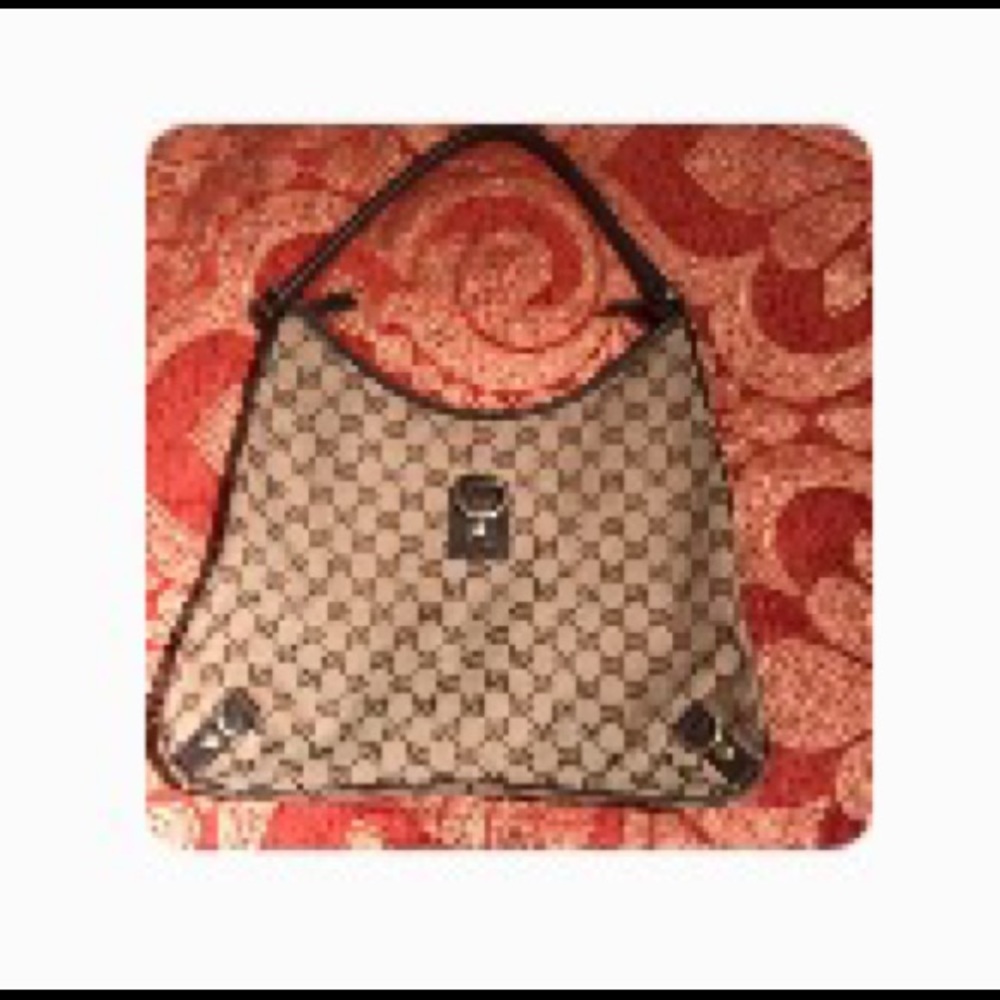 Gucci shoulder bag